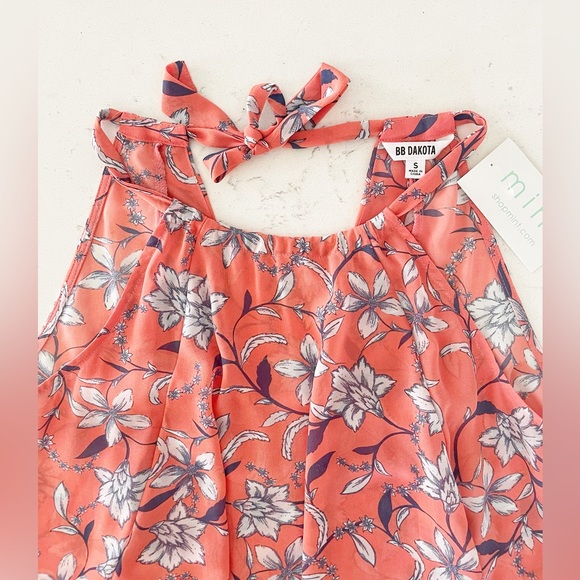 BB Dakota High Round Neck Wendy Floral Cantaloupe Blouse Top Size Small NWT Mint - Picture 2 of 5